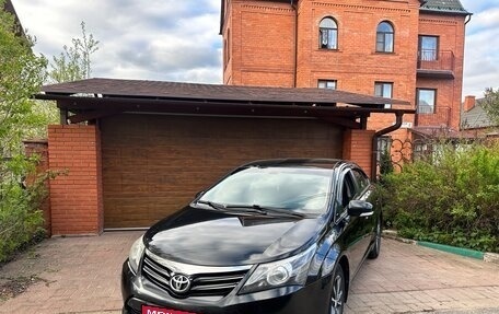 Toyota Avensis III рестайлинг, 2012 год, 1 500 000 рублей, 1 фотография