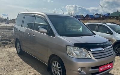 Toyota Noah III, 2002 год, 755 000 рублей, 1 фотография