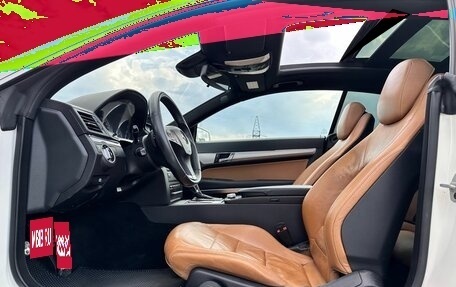 Mercedes-Benz E-Класс, 2010 год, 1 600 000 рублей, 11 фотография