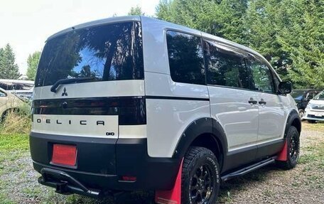 Mitsubishi Delica D:5 I, 2018 год, 2 215 000 рублей, 10 фотография