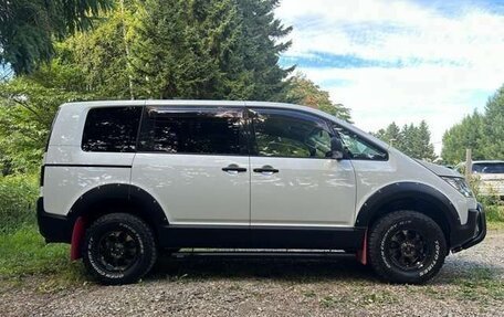 Mitsubishi Delica D:5 I, 2018 год, 2 215 000 рублей, 9 фотография