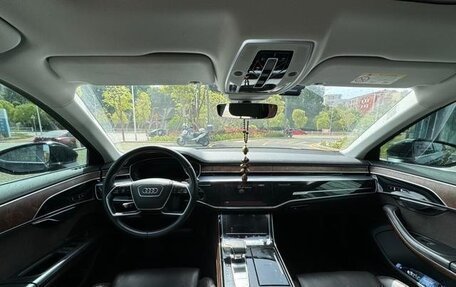 Audi A8, 2021 год, 5 700 100 рублей, 11 фотография