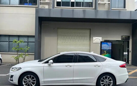 Ford Mondeo V, 2021 год, 1 450 000 рублей, 4 фотография