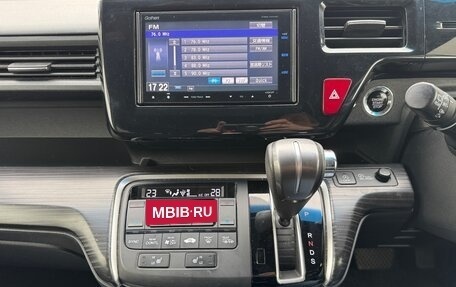 Honda Stepwgn IV, 2015 год, 1 750 000 рублей, 5 фотография