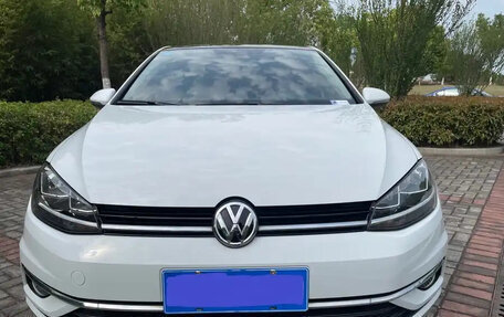Volkswagen Golf VII, 2020 год, 1 390 000 рублей, 2 фотография