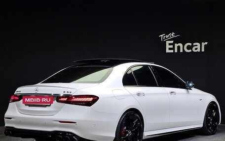 Mercedes-Benz E-Класс, 2021 год, 3 698 000 рублей, 4 фотография