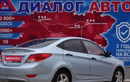 Hyundai Solaris II рестайлинг, 2012 год, 740 000 рублей, 3 фотография