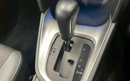 Toyota Yaris Cross, 2022 год, 1 680 000 рублей, 17 фотография