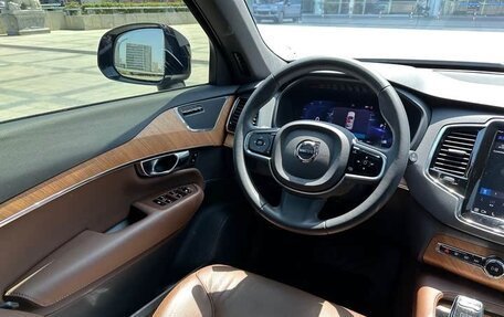 Volvo XC90 II рестайлинг, 2022 год, 3 900 000 рублей, 12 фотография