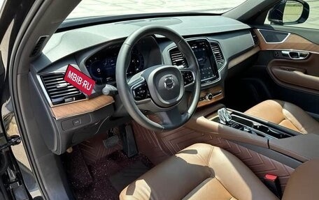 Volvo XC90 II рестайлинг, 2022 год, 3 900 000 рублей, 13 фотография
