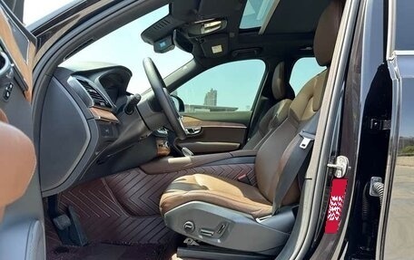 Volvo XC90 II рестайлинг, 2022 год, 3 900 000 рублей, 15 фотография