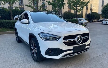 Mercedes-Benz GLA, 2020 год, 1 870 000 рублей, 1 фотография