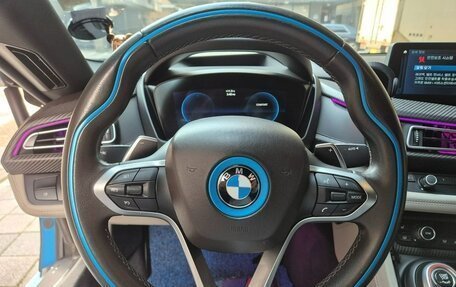 BMW i8 I рестайлинг, 2016 год, 4 560 000 рублей, 12 фотография
