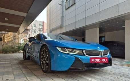BMW i8 I рестайлинг, 2016 год, 4 560 000 рублей, 2 фотография
