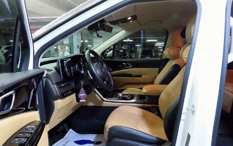KIA Carnival, 2020 год, 2 600 000 рублей, 8 фотография