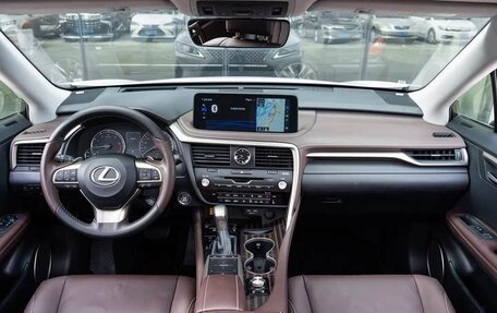 Lexus RX IV рестайлинг, 2021 год, 4 450 000 рублей, 5 фотография