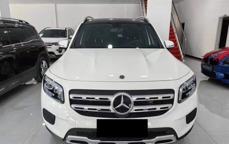 Mercedes-Benz GLB, 2020 год, 2 420 000 рублей, 2 фотография