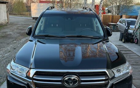 Toyota Land Cruiser 200, 2020 год, 10 490 000 рублей, 1 фотография