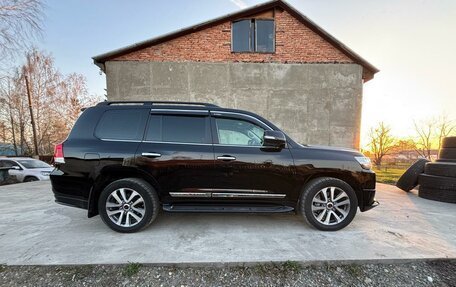 Toyota Land Cruiser 200, 2020 год, 10 490 000 рублей, 4 фотография