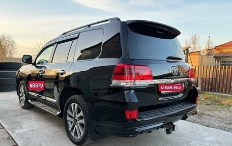 Toyota Land Cruiser 200, 2020 год, 10 490 000 рублей, 10 фотография
