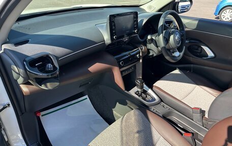 Toyota Yaris Cross, 2021 год, 1 337 000 рублей, 14 фотография