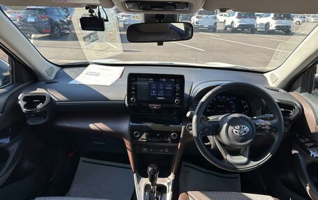 Toyota Yaris Cross, 2021 год, 1 337 000 рублей, 11 фотография