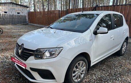 Renault Sandero II рестайлинг, 2021 год, 1 050 000 рублей, 3 фотография