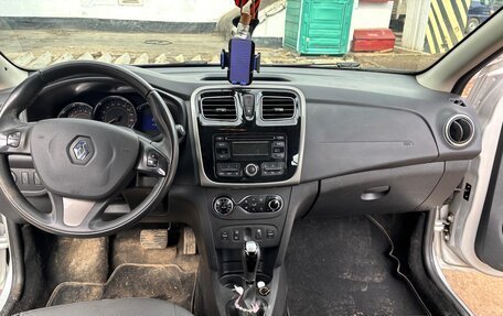 Renault Sandero II рестайлинг, 2017 год, 900 000 рублей, 9 фотография