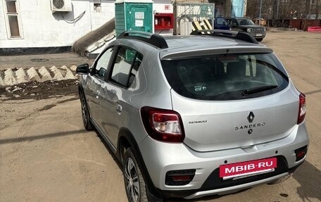 Renault Sandero II рестайлинг, 2017 год, 900 000 рублей, 3 фотография