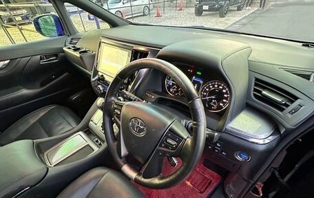 Toyota Alphard III, 2022 год, 3 677 000 рублей, 18 фотография