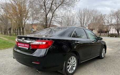 Toyota Camry, 2014 год, 1 650 000 рублей, 2 фотография