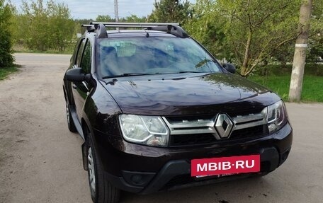 Renault Duster I рестайлинг, 2017 год, 950 000 рублей, 3 фотография