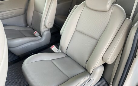 KIA Carnival III, 2020 год, 3 080 000 рублей, 15 фотография