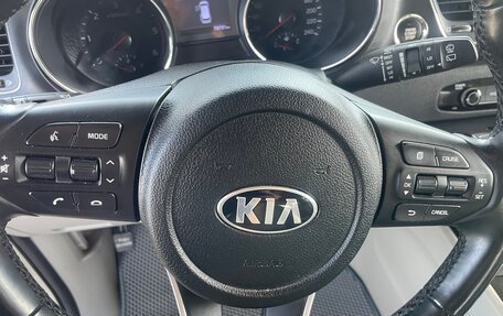 KIA Carnival III, 2020 год, 3 080 000 рублей, 26 фотография