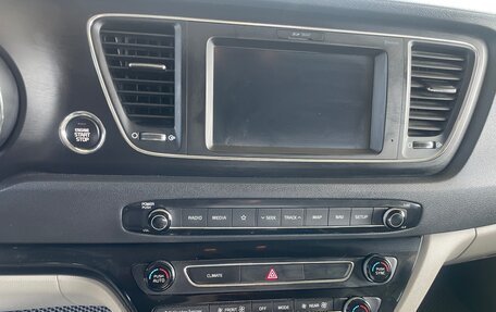 KIA Carnival III, 2020 год, 3 080 000 рублей, 25 фотография