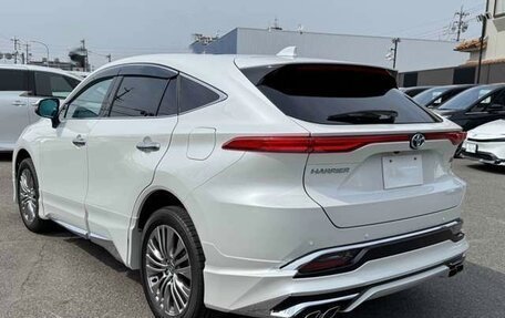 Toyota Harrier, 2022 год, 2 790 000 рублей, 5 фотография