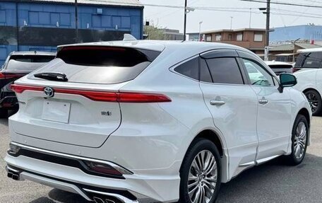 Toyota Harrier, 2022 год, 2 790 000 рублей, 7 фотография