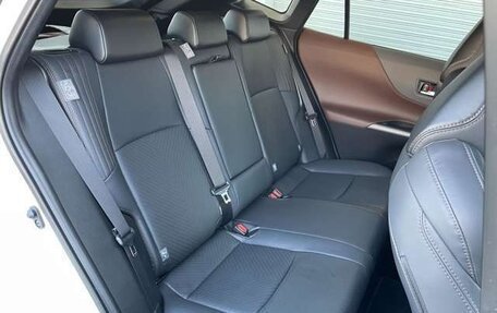 Toyota Harrier, 2022 год, 2 790 000 рублей, 14 фотография