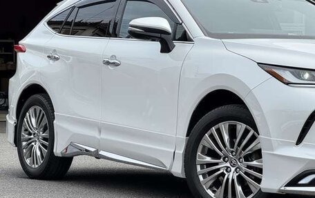 Toyota Harrier, 2022 год, 2 790 000 рублей, 9 фотография