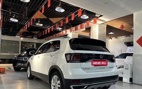 Volkswagen T-Cross I, 2021 год, 1 200 000 рублей, 5 фотография