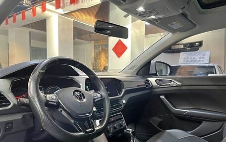 Volkswagen T-Cross I, 2021 год, 1 200 000 рублей, 14 фотография