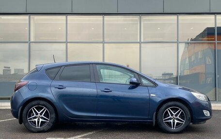 Opel Astra J, 2010 год, 579 000 рублей, 3 фотография