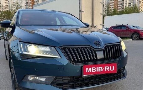 Skoda Superb III рестайлинг, 2016 год, 1 900 000 рублей, 1 фотография
