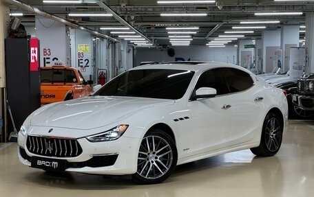 Maserati Ghibli, 2021 год, 3 820 000 рублей, 2 фотография