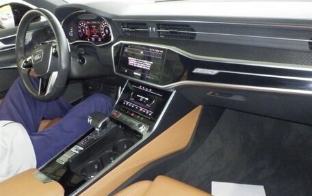 Audi RS 6, 2020 год, 14 800 000 рублей, 4 фотография