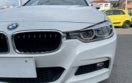 BMW 3 серия, 2018 год, 1 667 000 рублей, 10 фотография