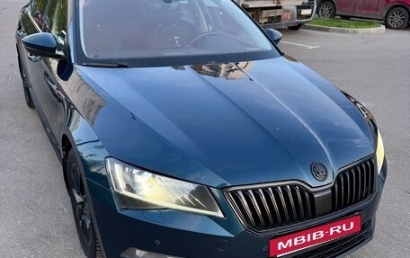 Skoda Superb III рестайлинг, 2016 год, 1 900 000 рублей, 2 фотография