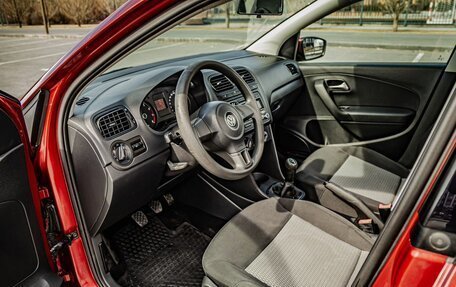 Volkswagen Polo VI (EU Market), 2010 год, 660 000 рублей, 14 фотография