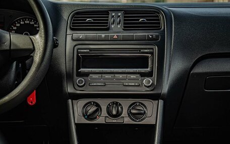Volkswagen Polo VI (EU Market), 2010 год, 660 000 рублей, 19 фотография
