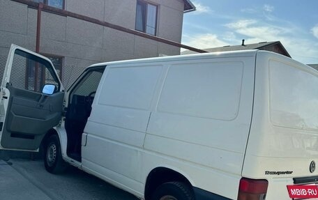 Volkswagen Transporter T4, 2000 год, 350 000 рублей, 3 фотография